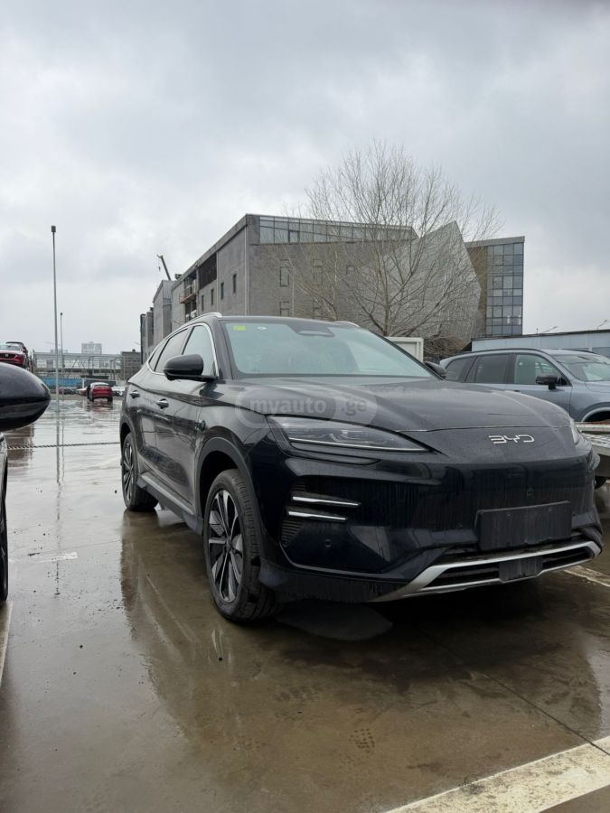 BYD Song Plus - фото 1