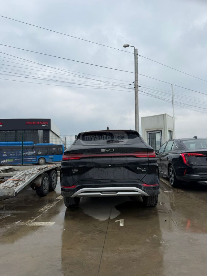 BYD Song Plus - фото 2