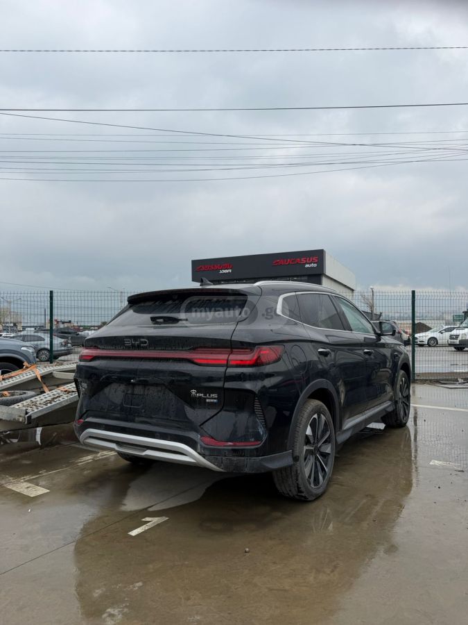 BYD Song Plus - фото 5