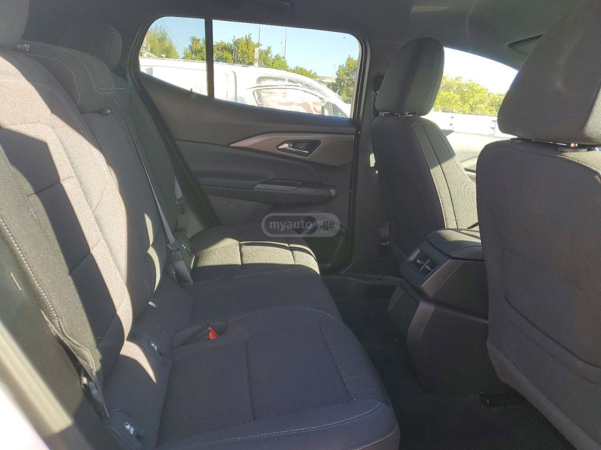 Chevrolet Equinox 2025 — миниатюра 9