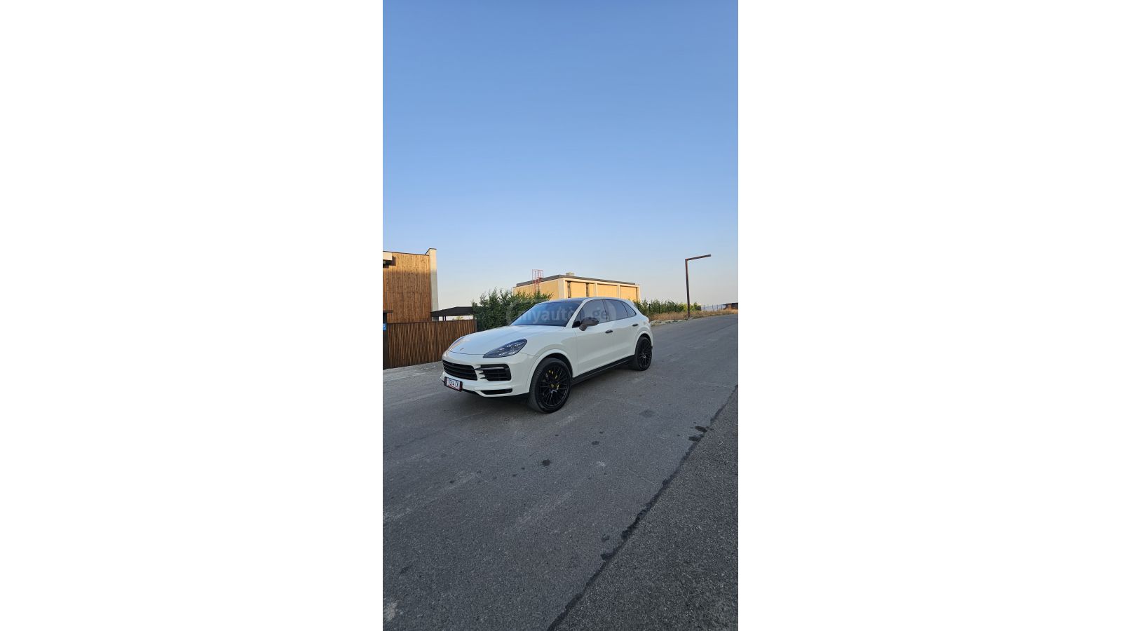 Porsche Cayenne - фото 1