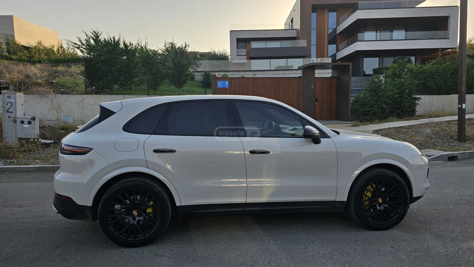 Porsche Cayenne - фото 2