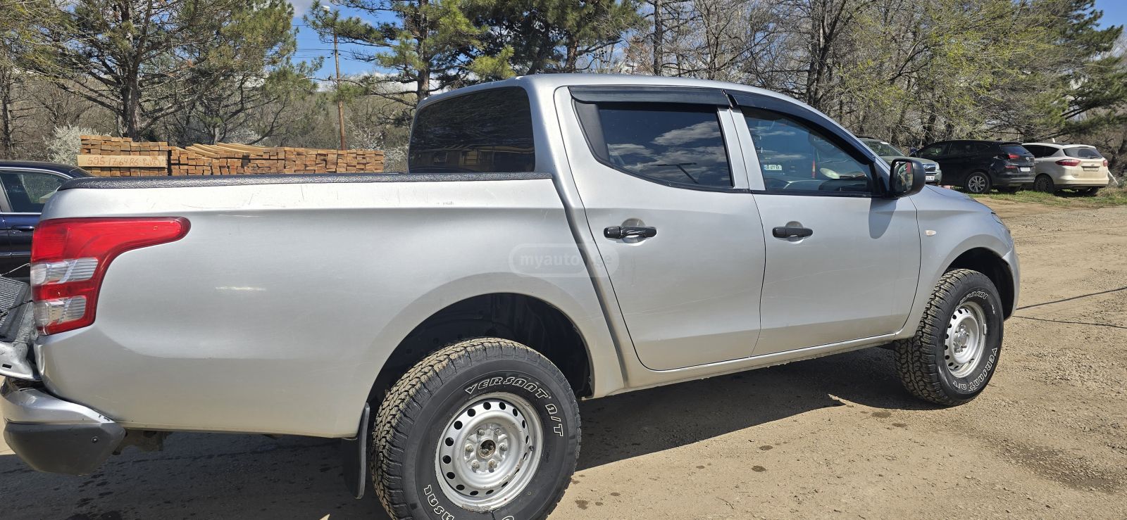 Mitsubishi L 200 - фото 4