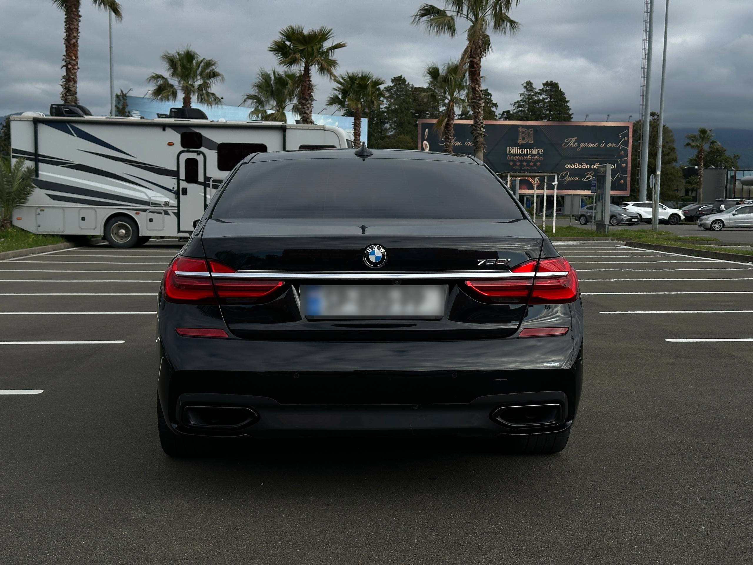 BMW 750 - фото 5