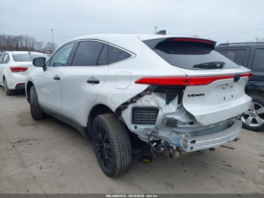 Toyota Venza - фото 3