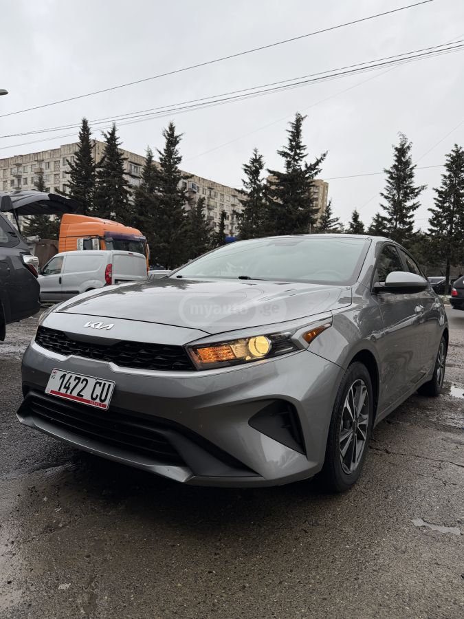 Kia Forte - фото 1