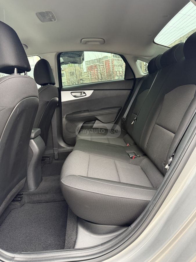 Kia Forte - фото 7