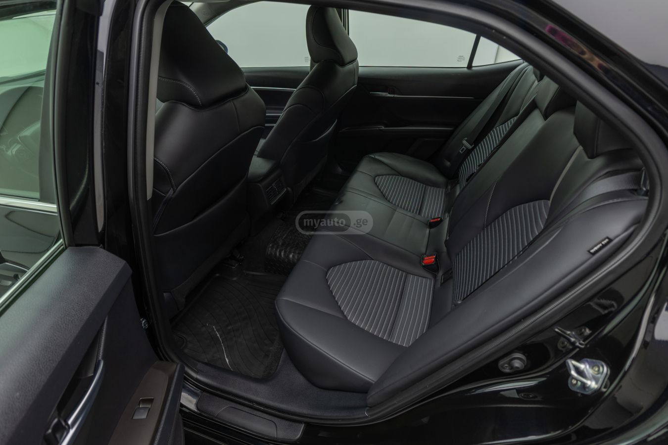 Toyota Toyota Camry — миниатюра 8