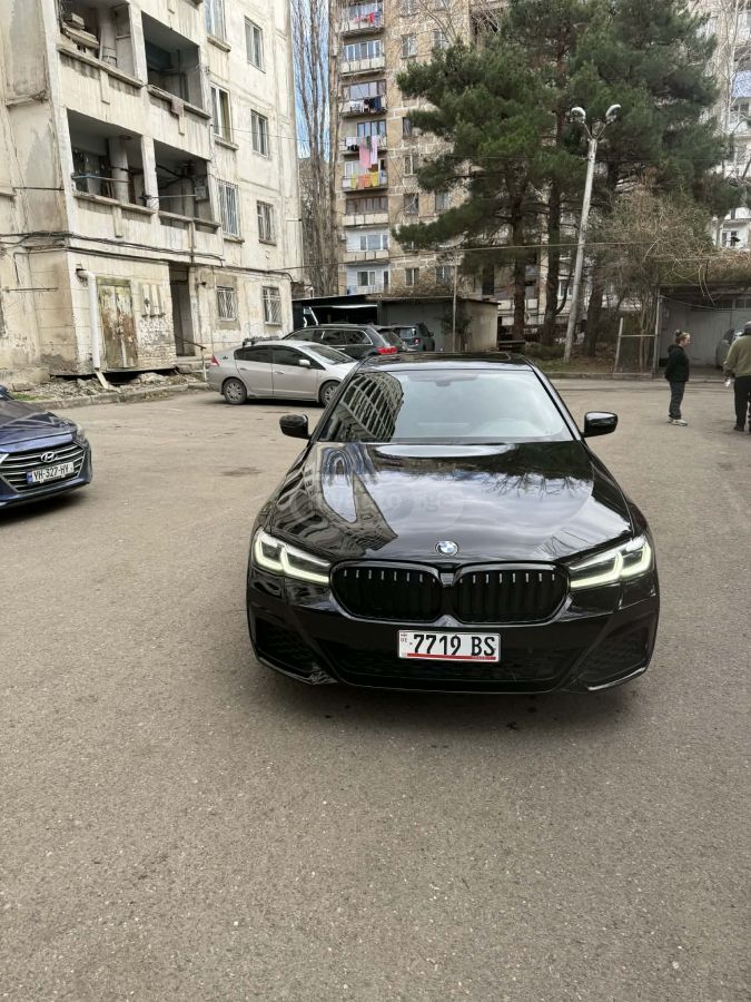 BMW 530 - фото 1