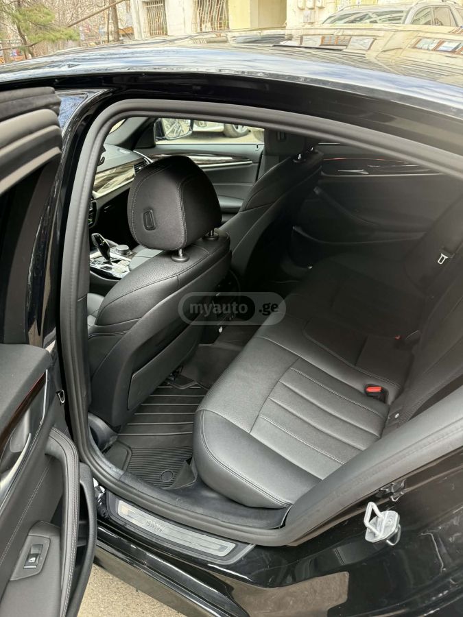 BMW 530 - фото 8