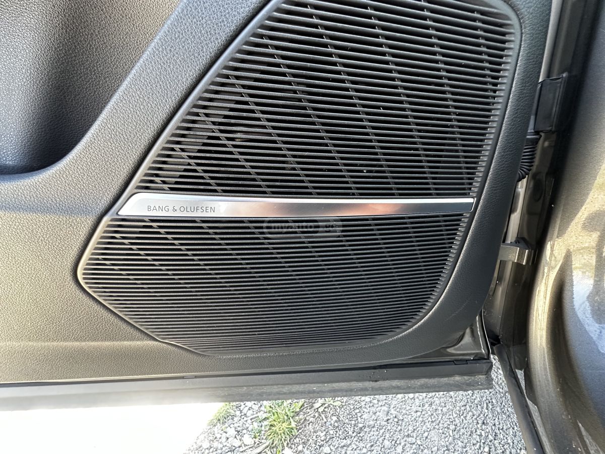 Audi Q7 - фото 9