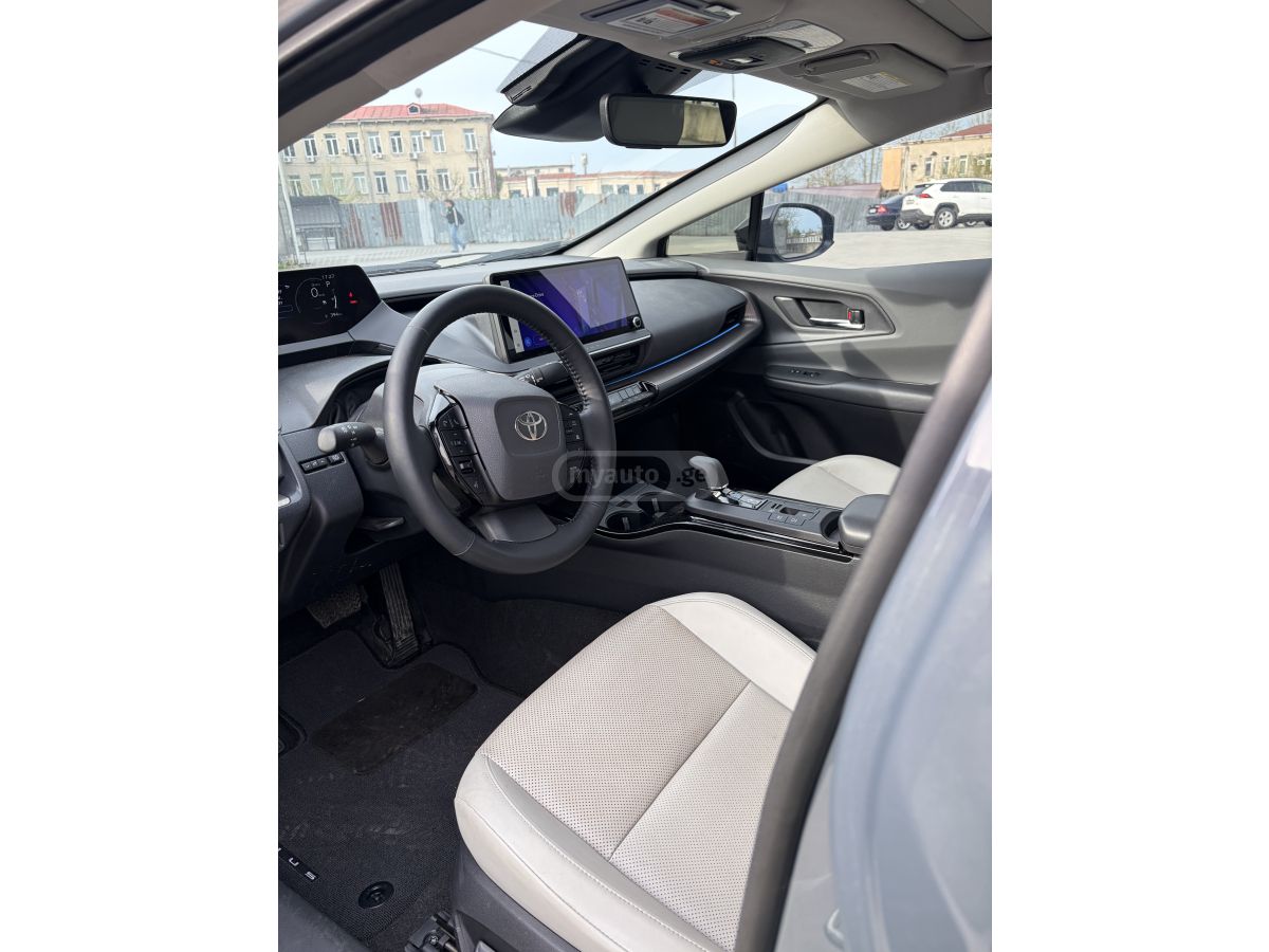 Toyota Prius - фото 8