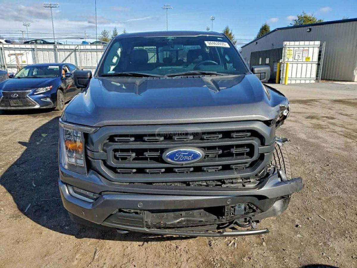 Ford F150 - фото 2
