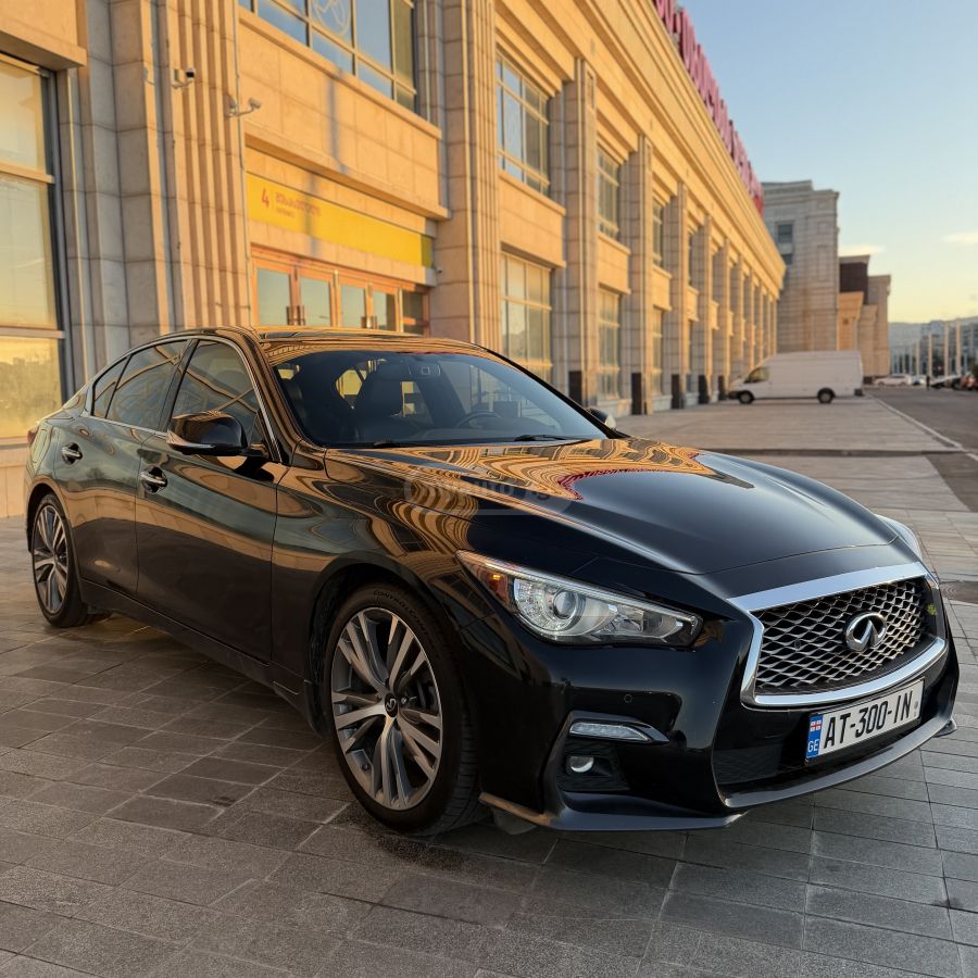 Infiniti Q 50 - фото 1