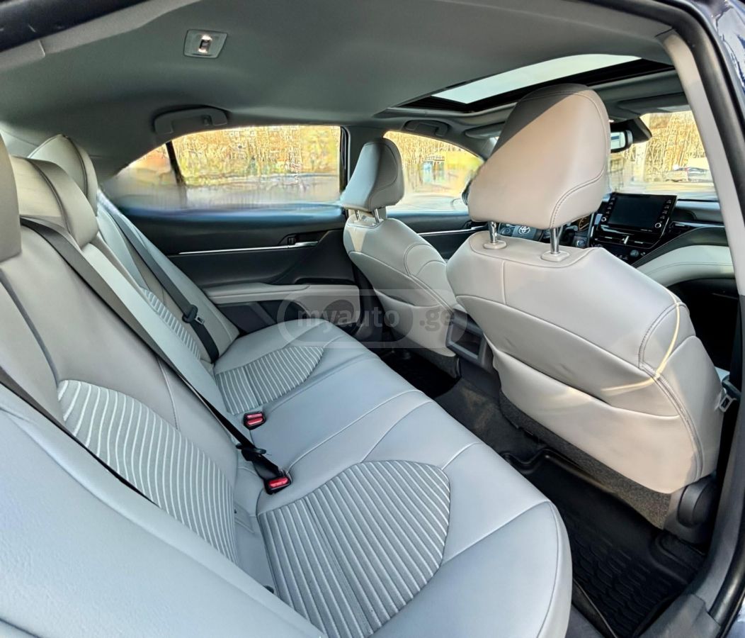 Toyota SE — миниатюра 4