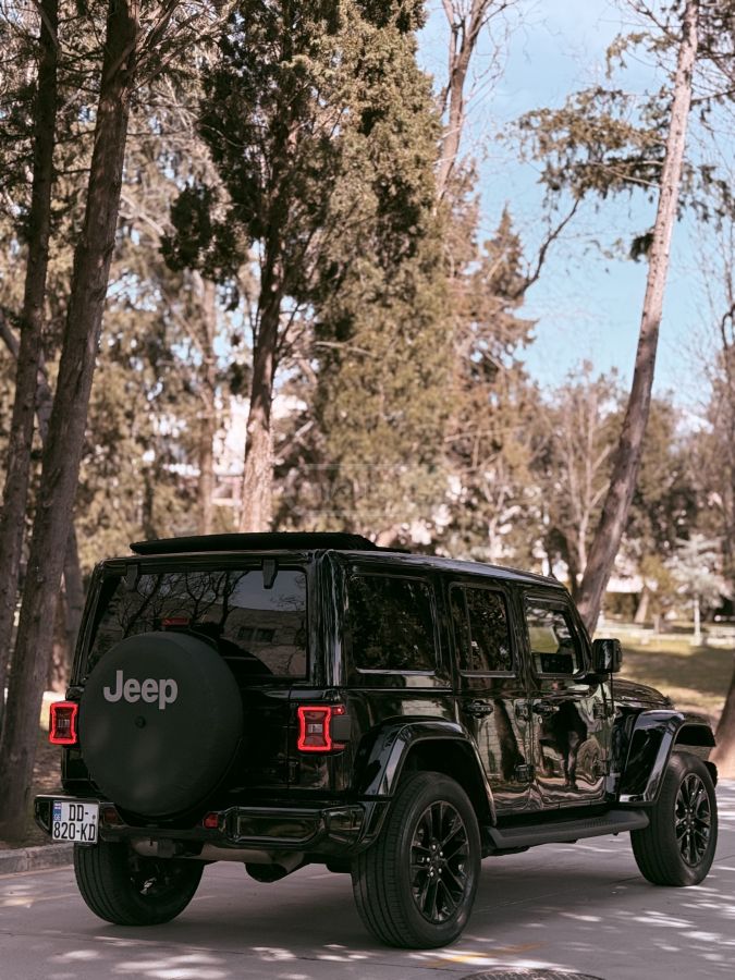 Jeep Wrangler - фото 2