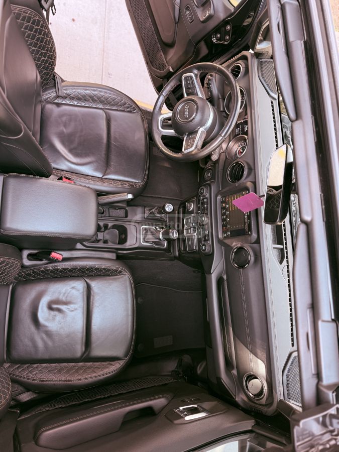 Jeep Wrangler - фото 6