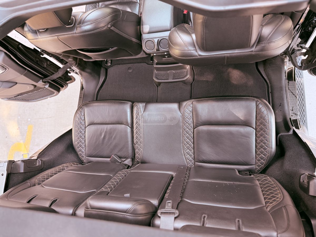 Jeep Wrangler - фото 7