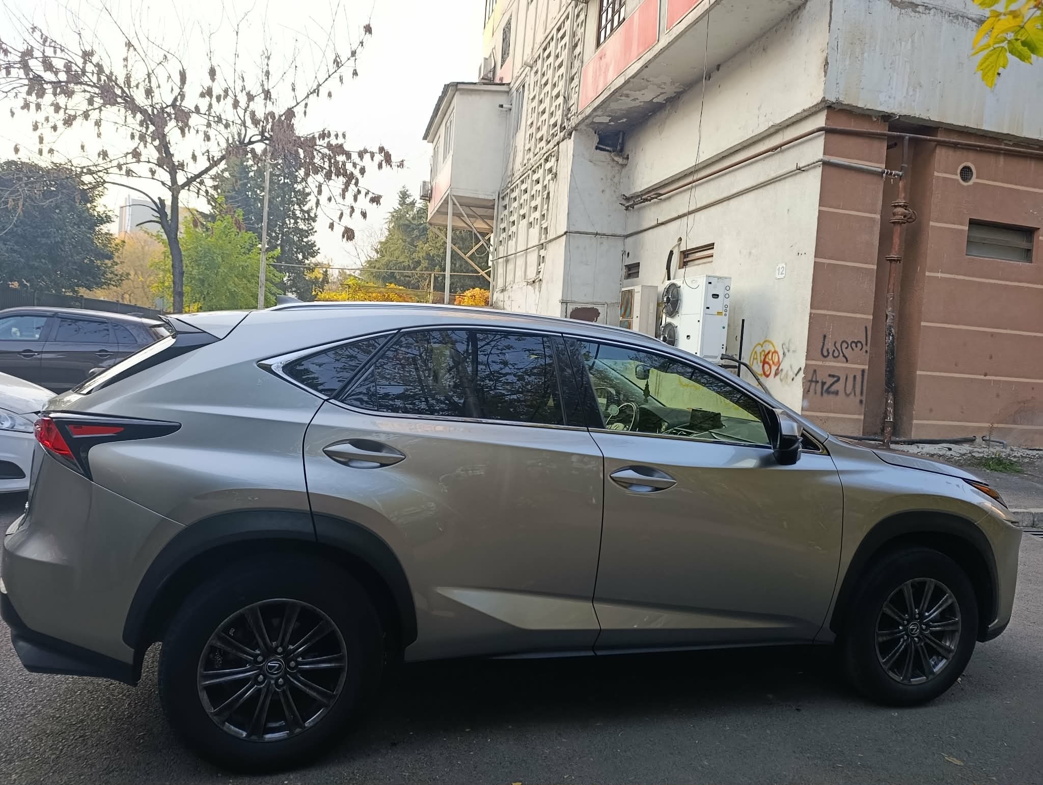 Lexus NX 300 - фото 3