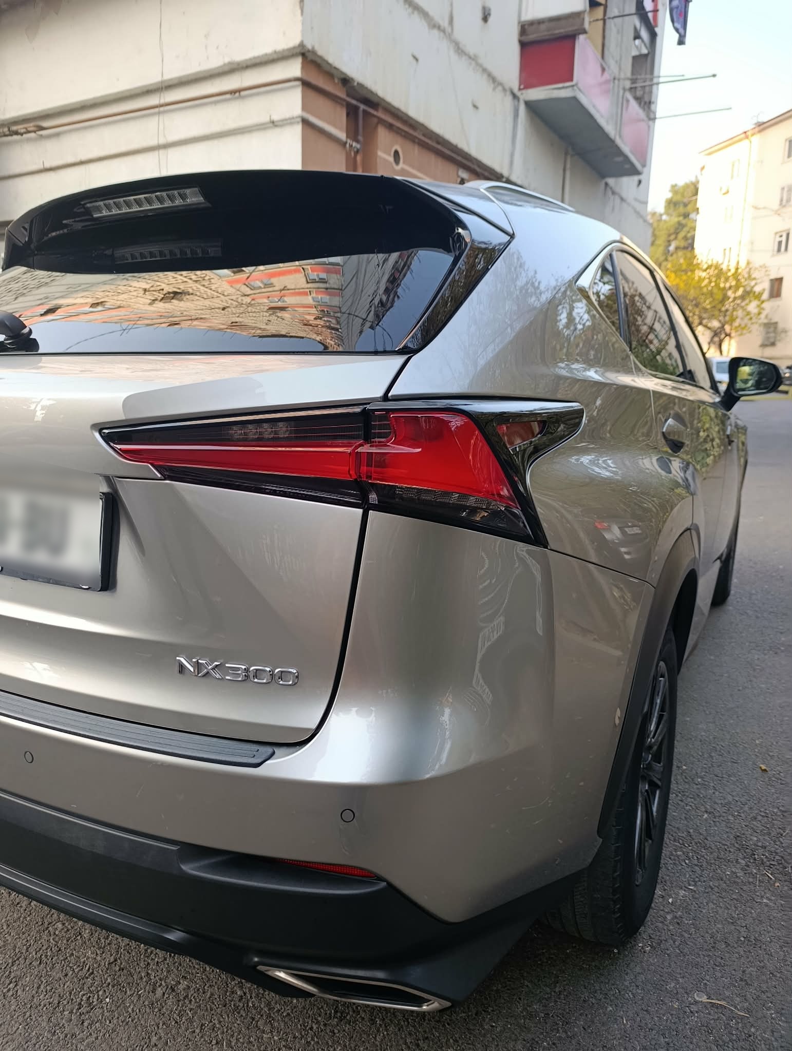 Lexus NX 300 - фото 7