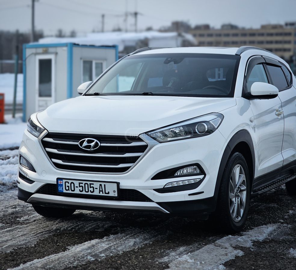 Hyundai Tucson - фото 1