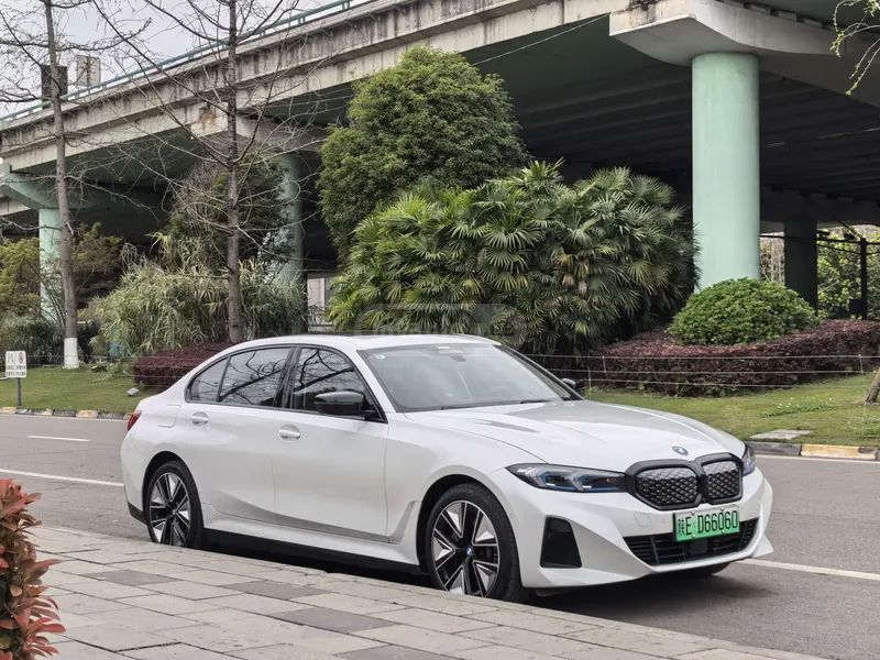 BMW I3 2025 — миниатюра 3