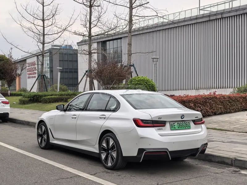 BMW I3 2025 — миниатюра 4