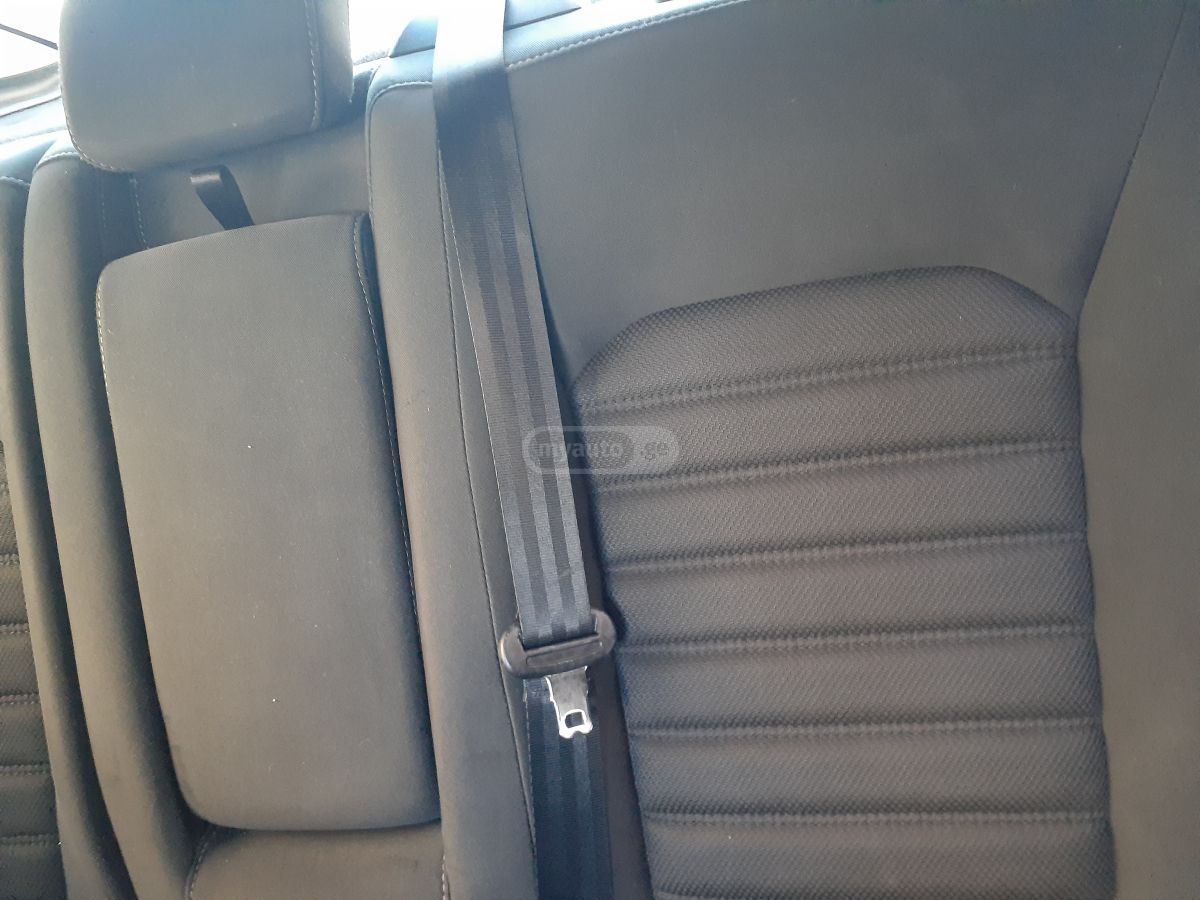 Ford Fusion - фото 12