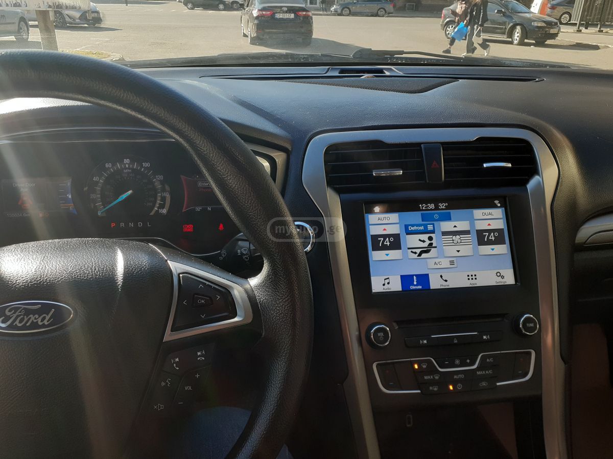 Ford Fusion - фото 13