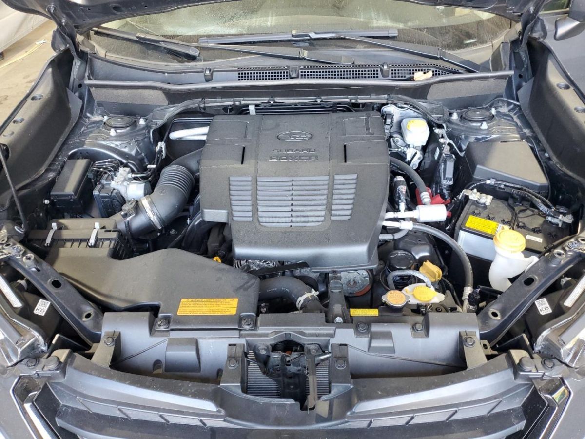 Subaru Premium 4dr All-Wheel Drive CV — миниатюра 10