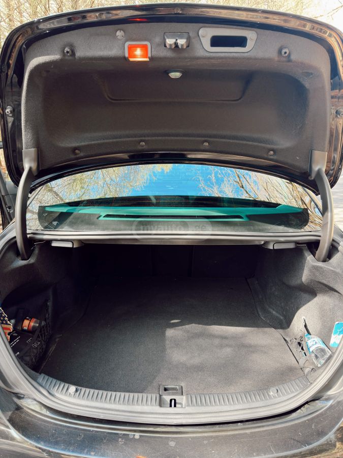 Mercedes-Benz C 300 - фото 7