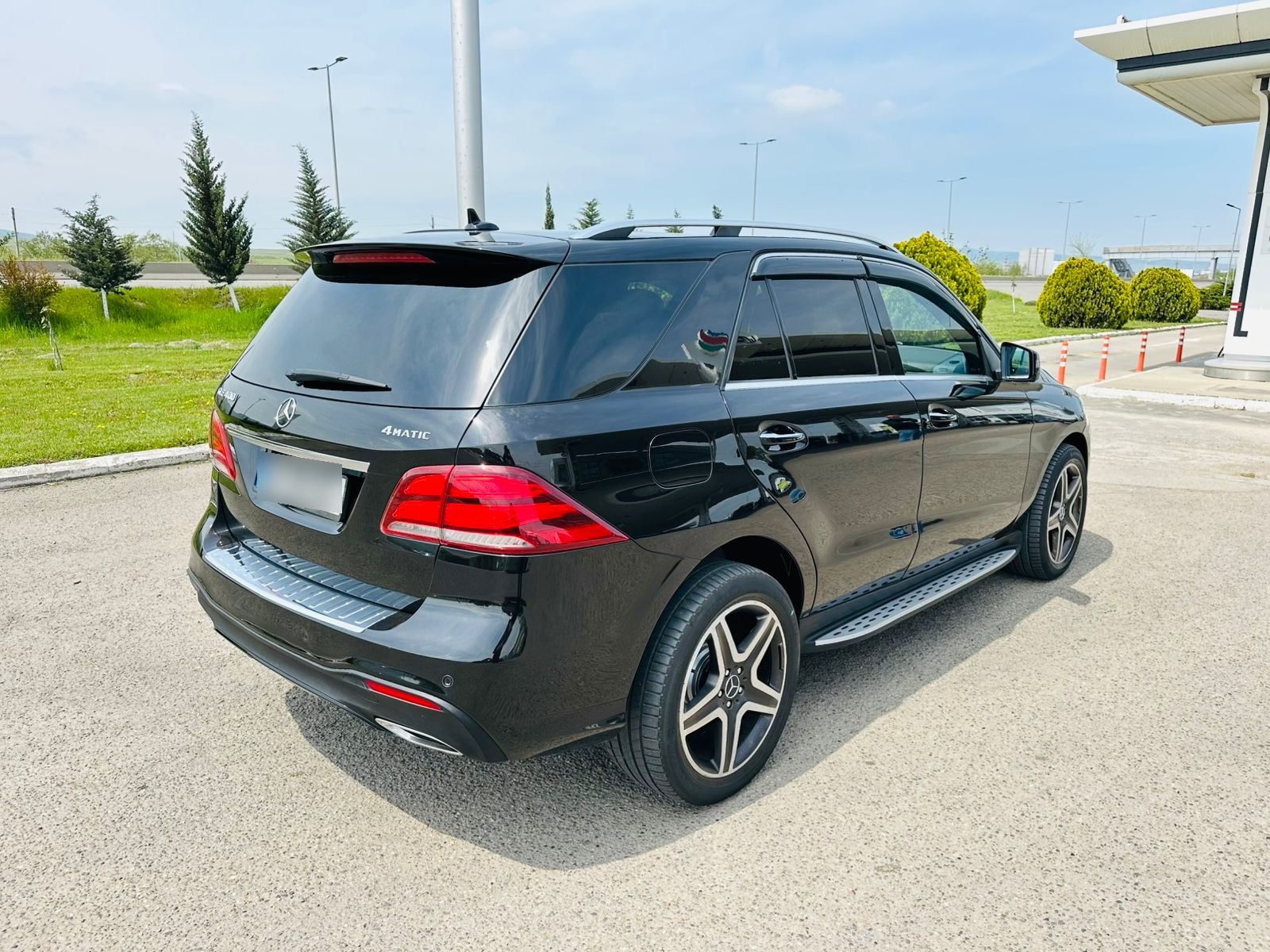 Mercedes-Benz GLE 400 - фото 4