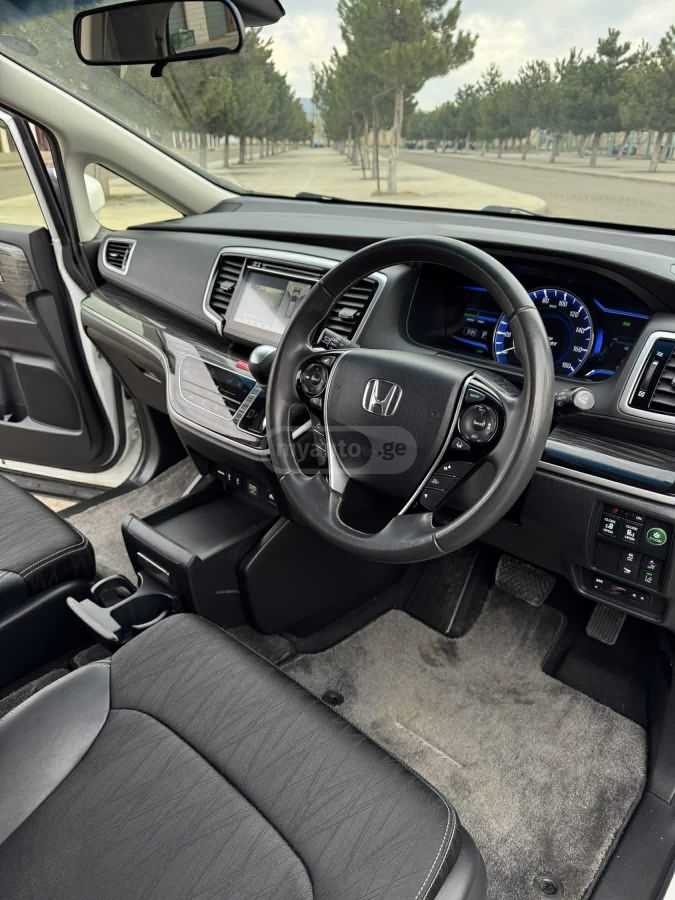 Honda Odyssey - фото 9