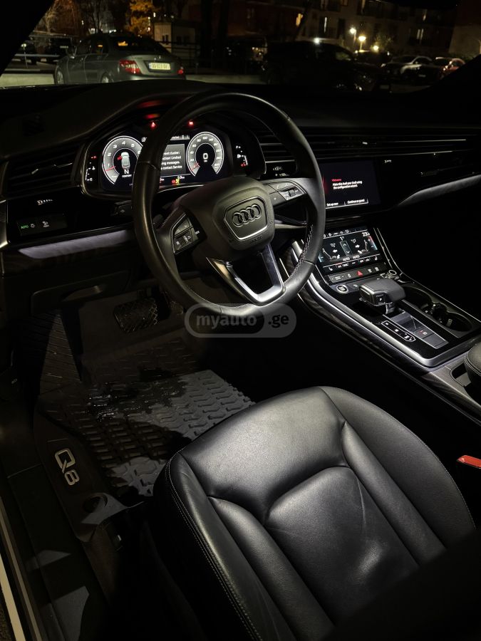 Audi Q8 - фото 7