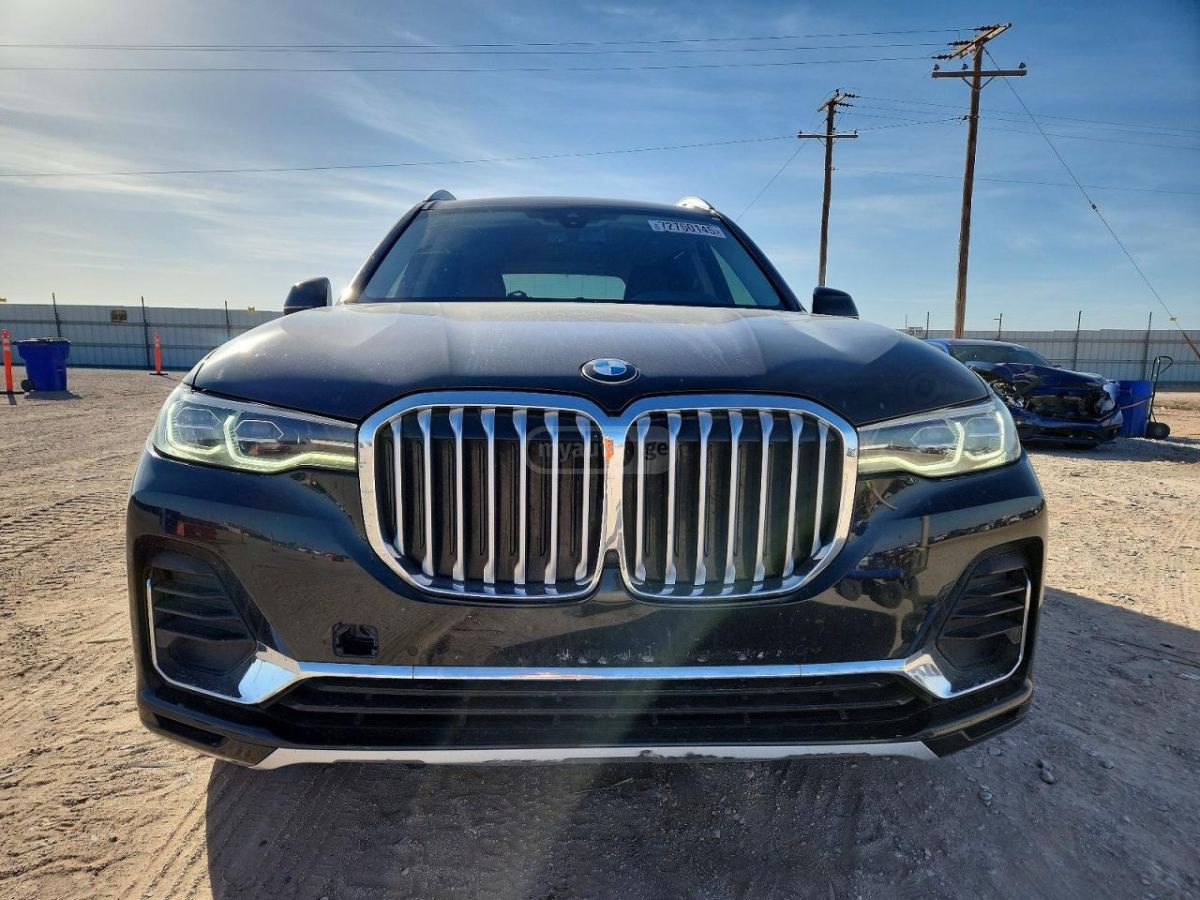 BMW X7 - фото 5
