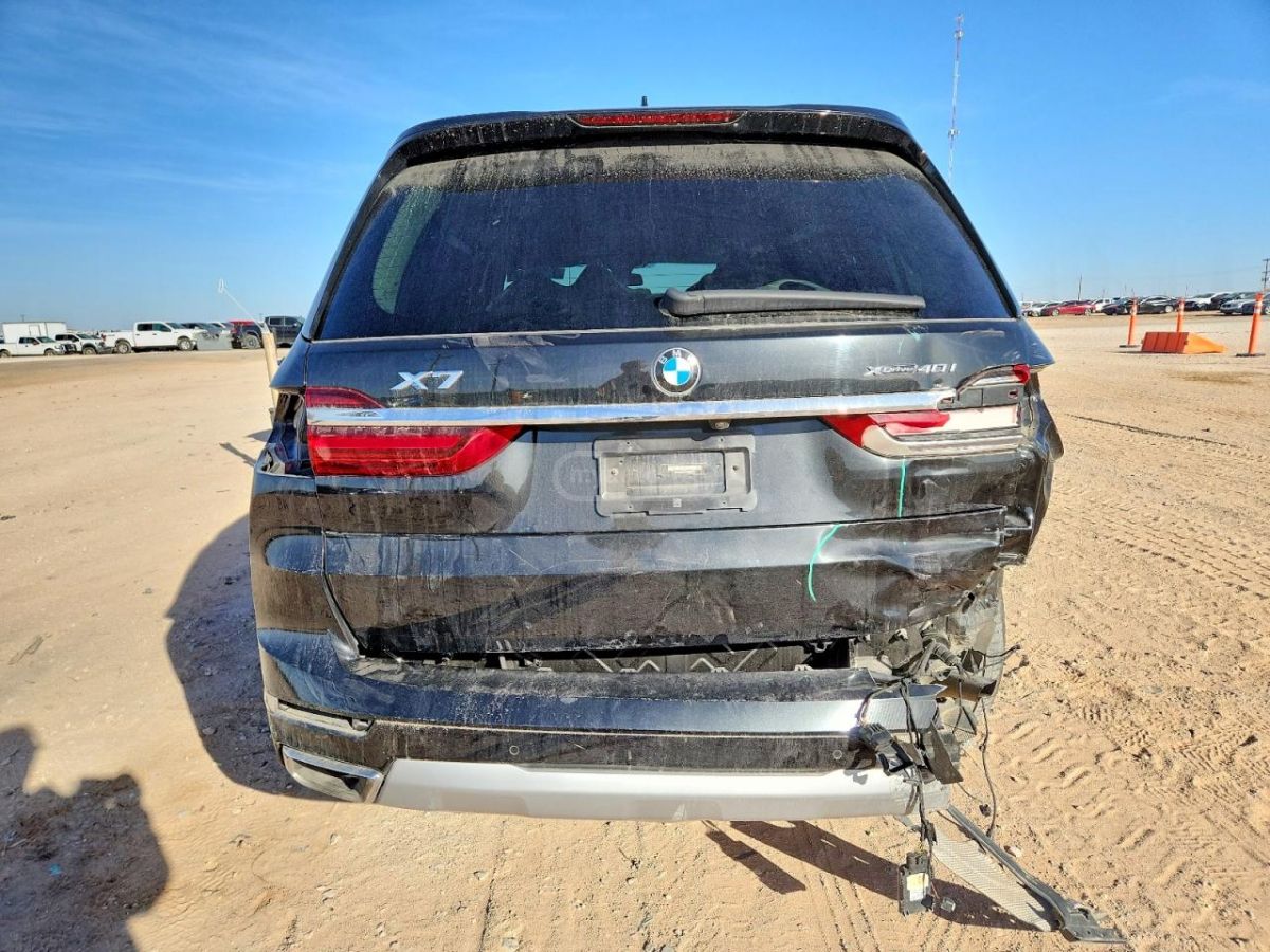 BMW X7 - фото 6
