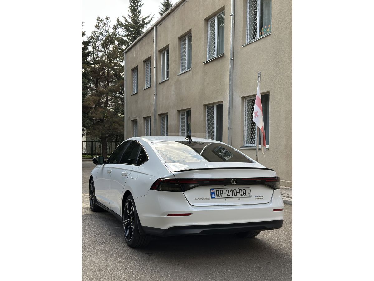 Honda Accord - фото 6