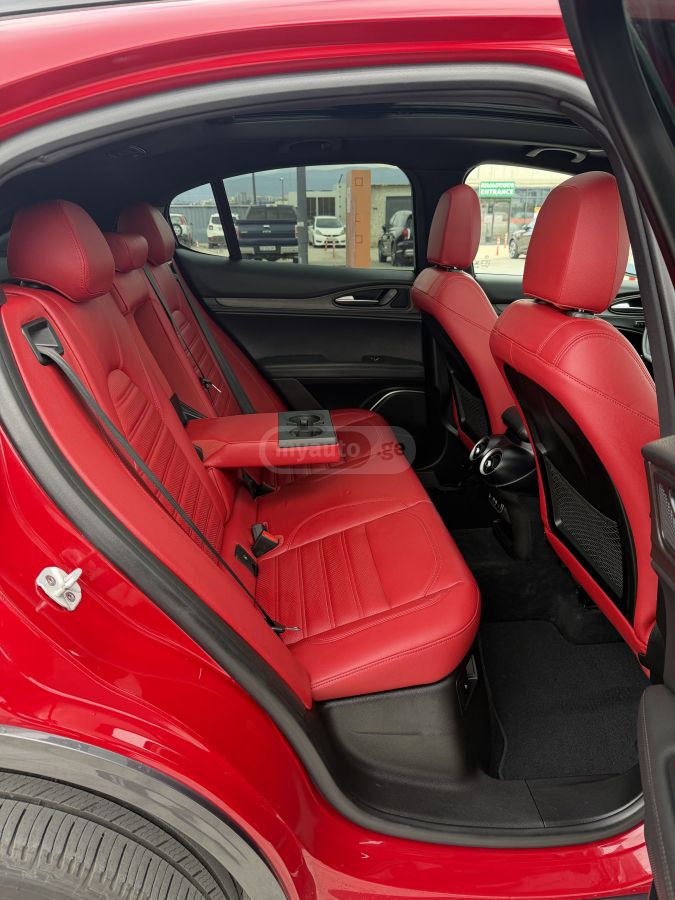 Alfa Romeo TI Sport — миниатюра 13