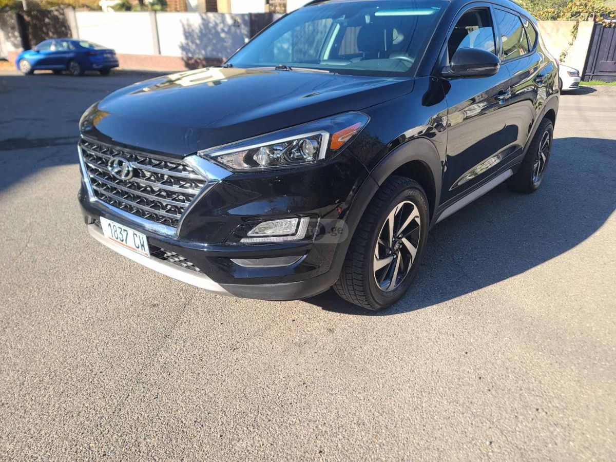Hyundai Tucson - фото 1