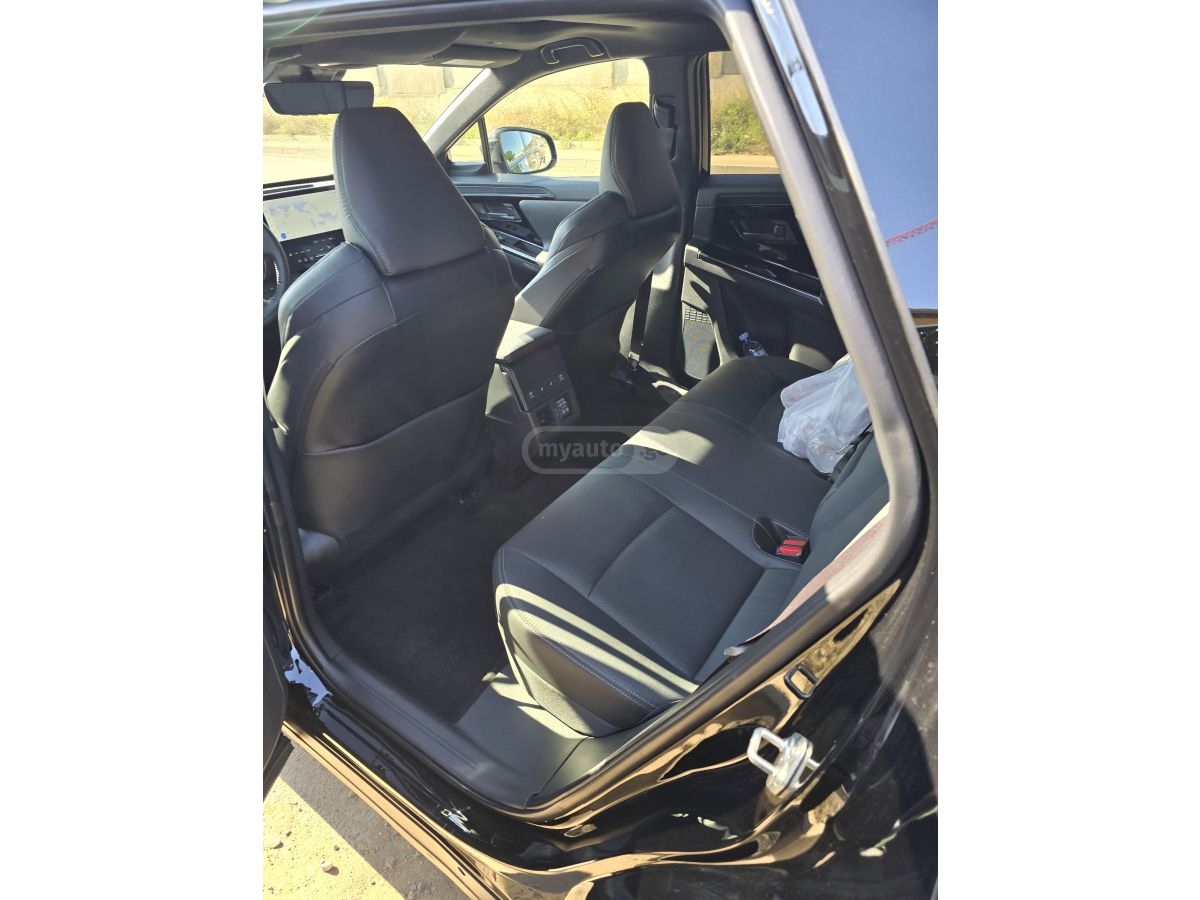 Toyota bZ4X - фото 7