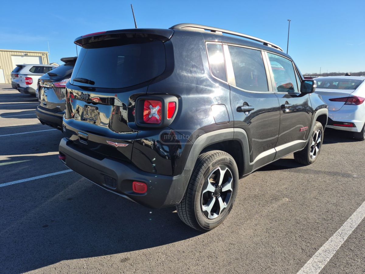 Jeep Renegade - фото 3