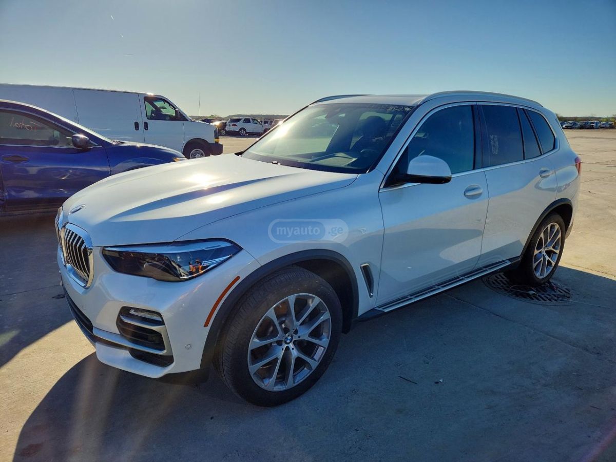 BMW X5 - фото 1