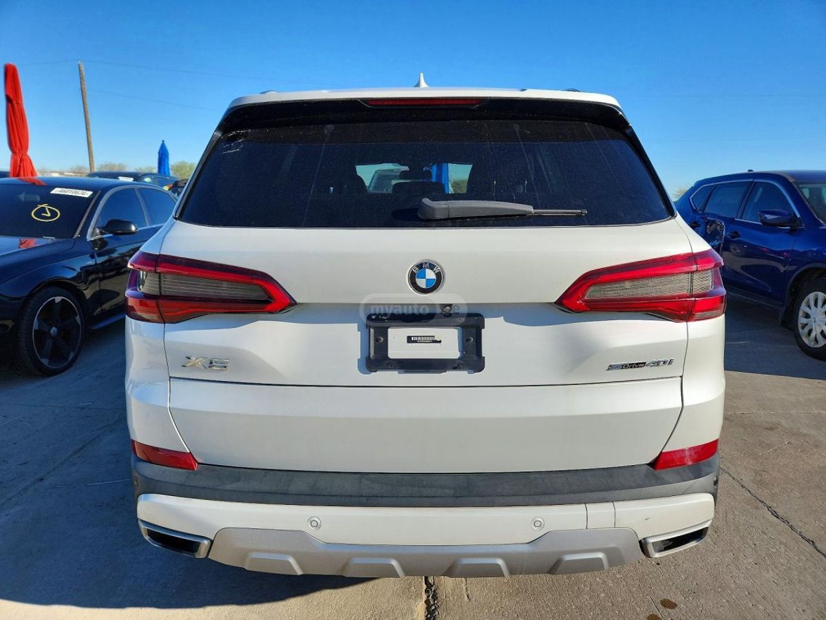 BMW X5 - фото 6