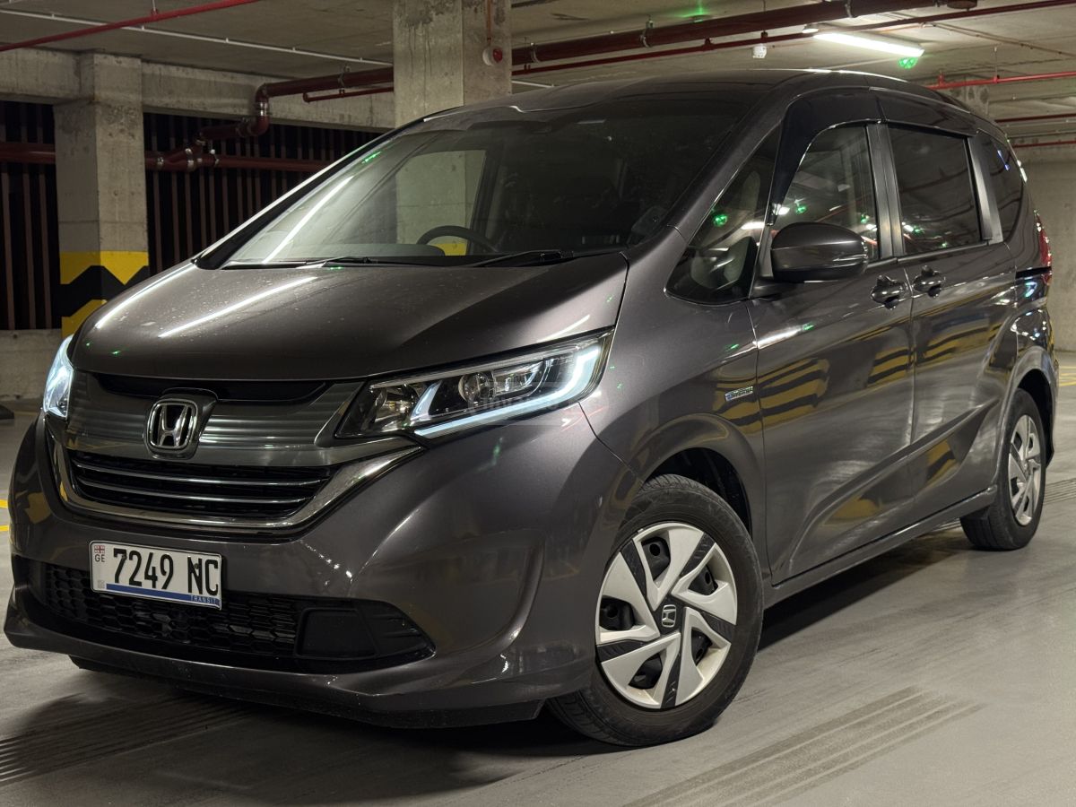 Honda Freed - фото 2