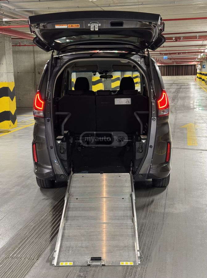 Honda Freed - фото 5