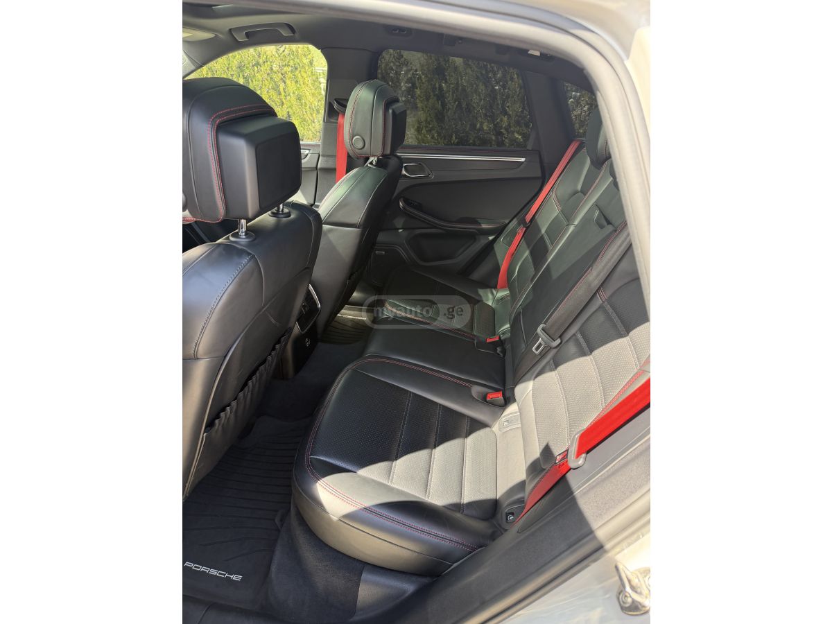 Porsche Macan - фото 7