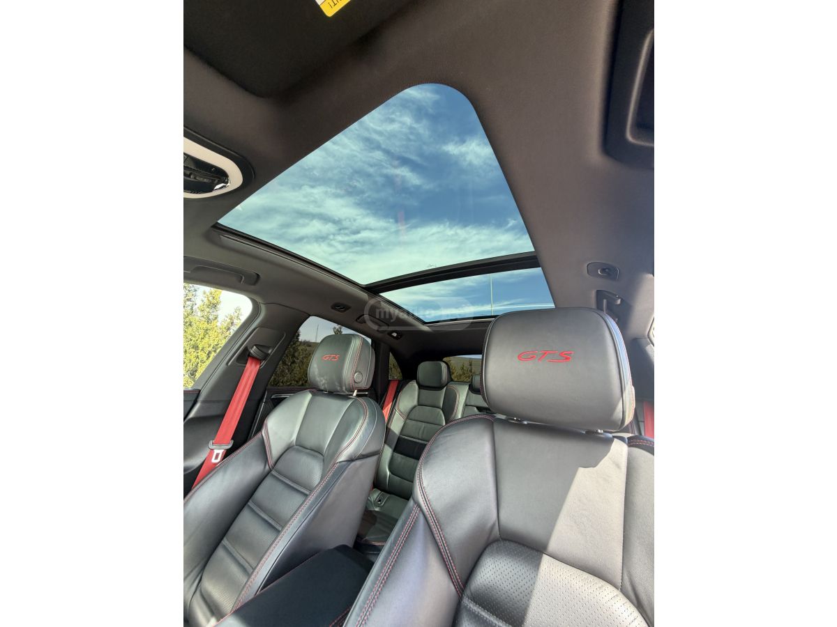 Porsche Macan - фото 9