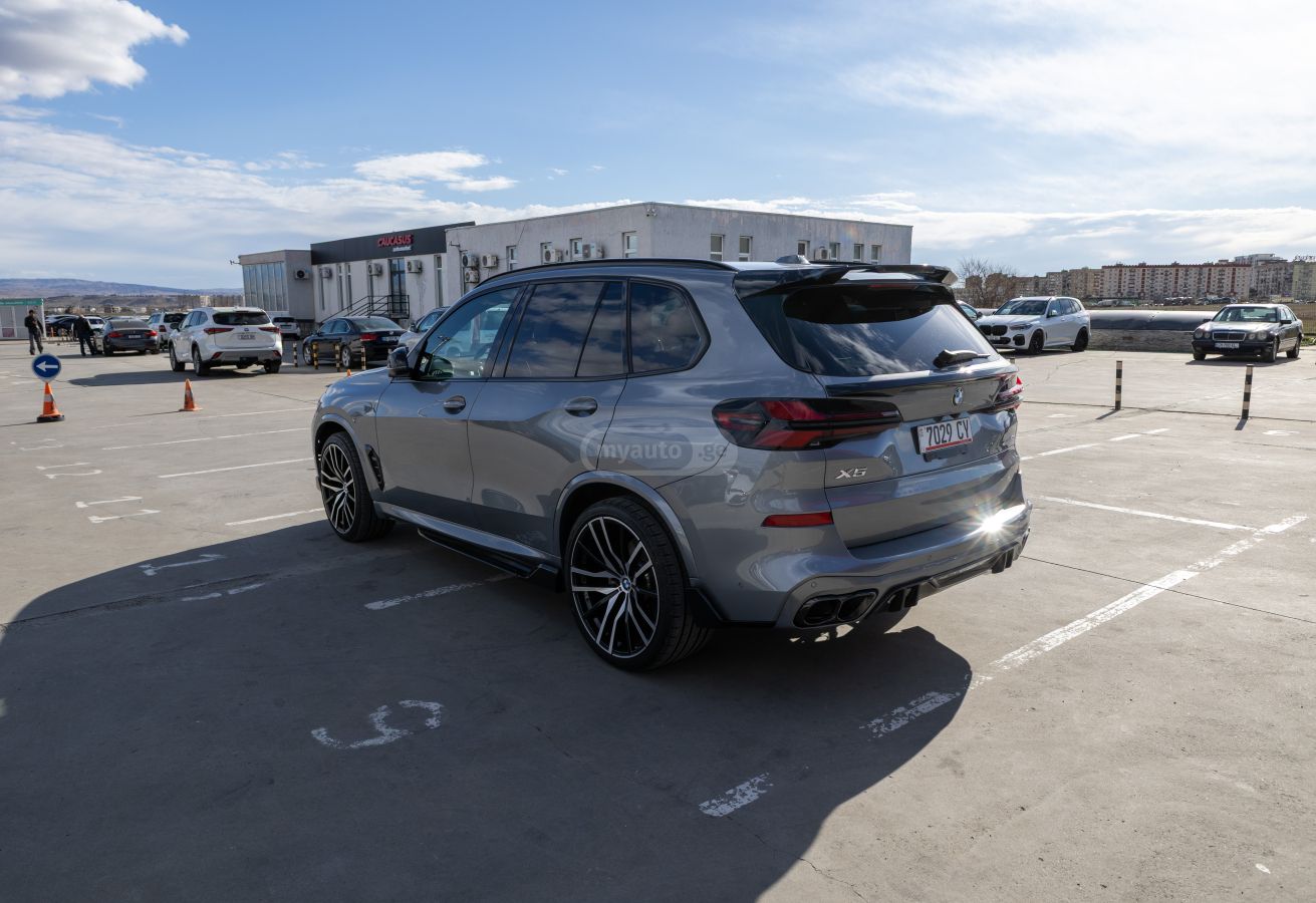 BMW Bmw X5 — миниатюра 6