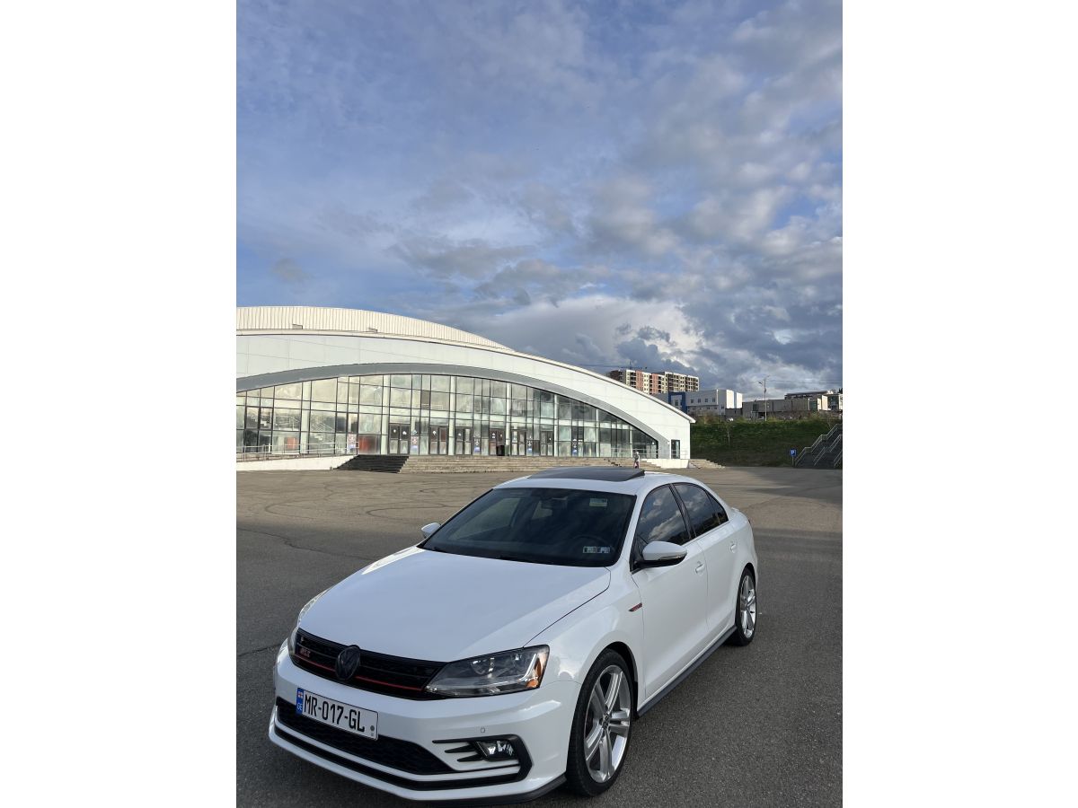 Volkswagen Jetta - фото 2