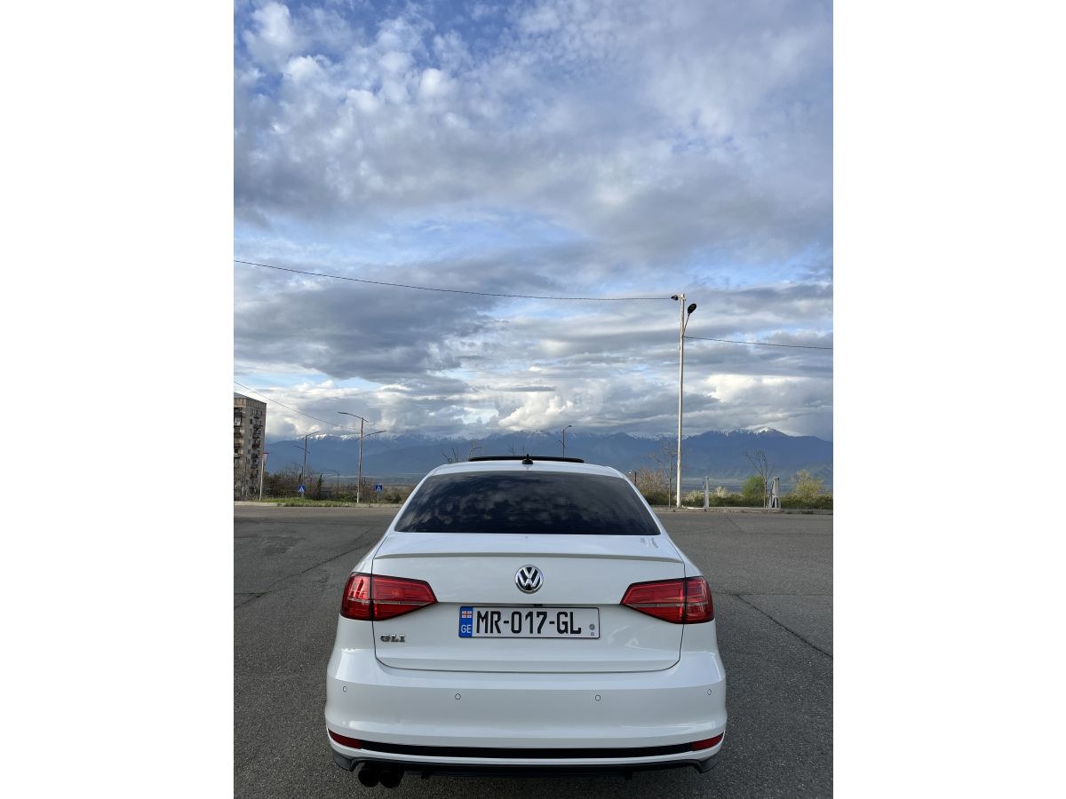 Volkswagen Jetta - фото 5